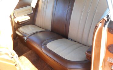Mercury-Cougar-1976-Coupe-23