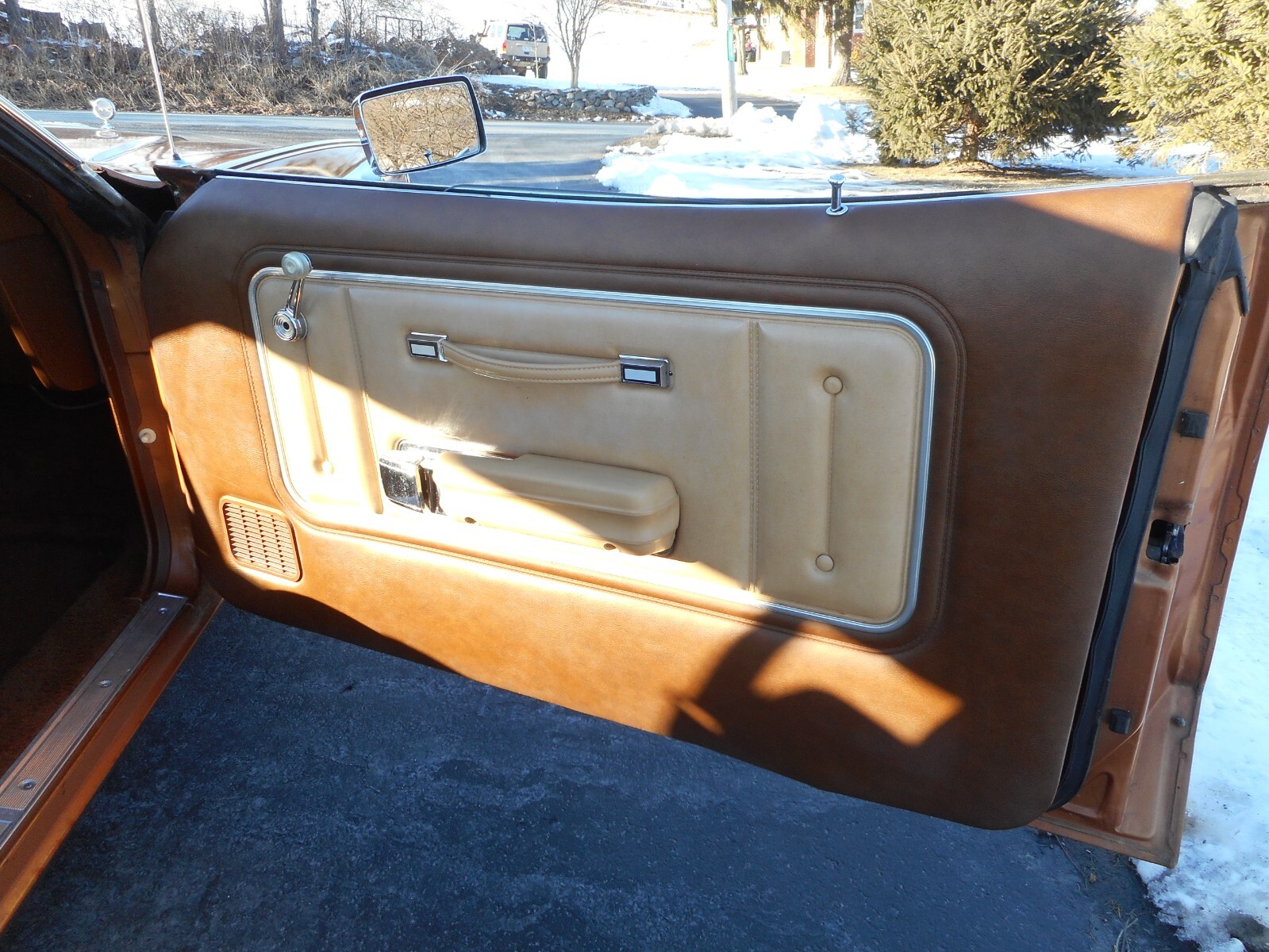 Mercury-Cougar-1976-Coupe-26