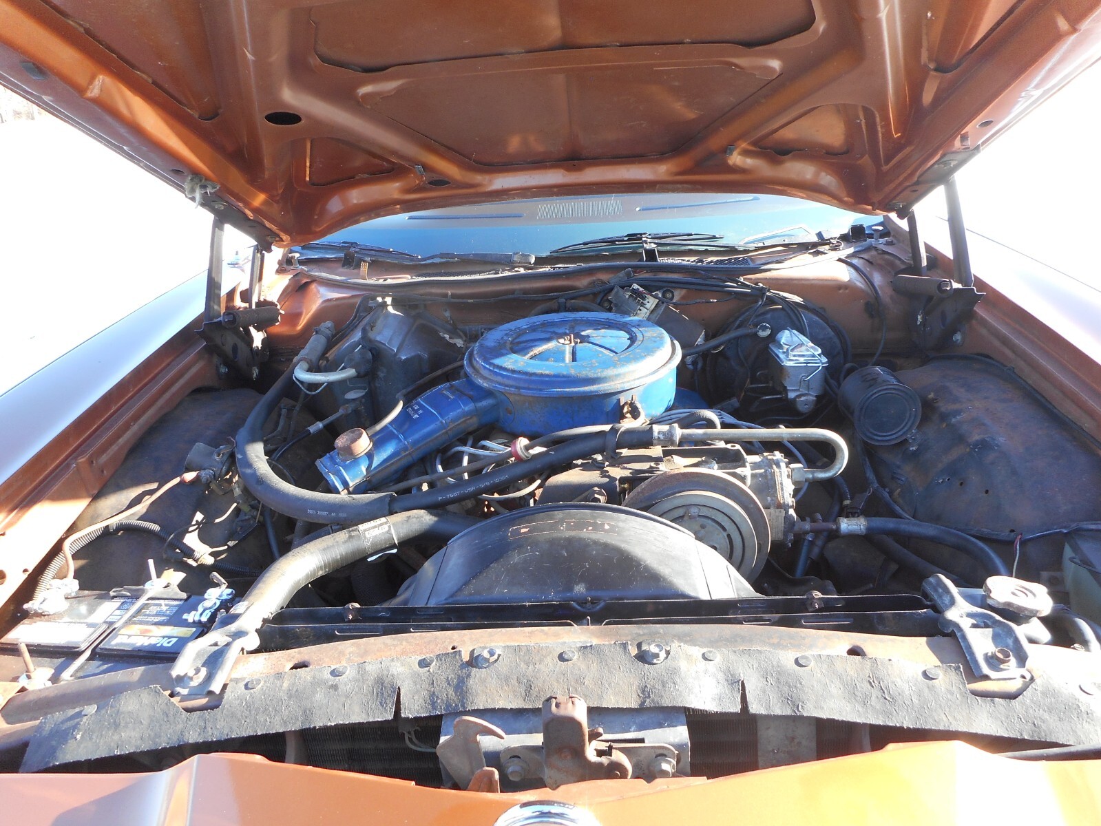 Mercury-Cougar-1976-Coupe-39