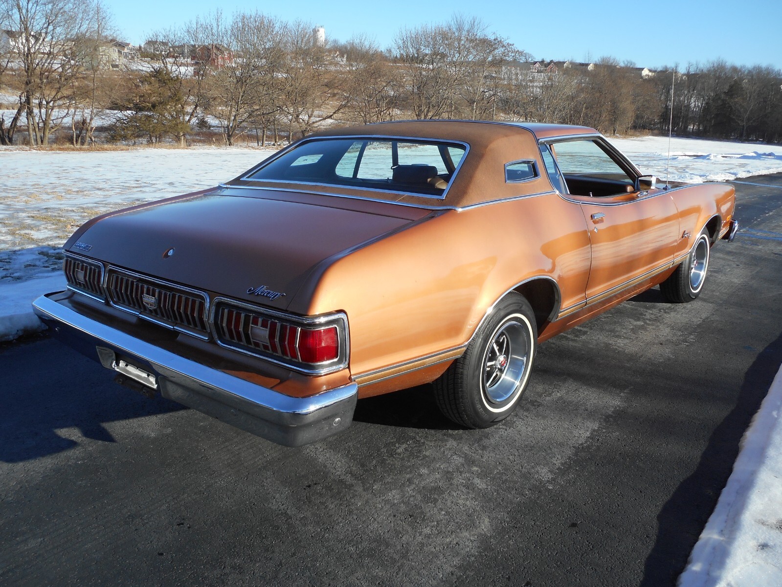 Mercury-Cougar-1976-Coupe-4