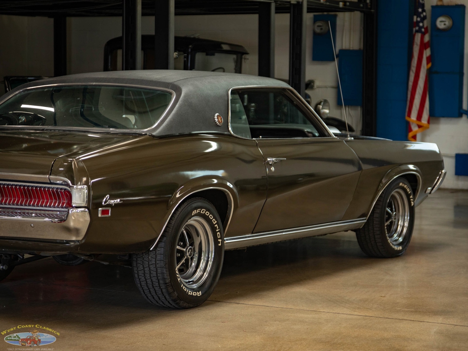 Mercury-Cougar-XR7-428-CJ-1969-2-Door-Hardtop-25