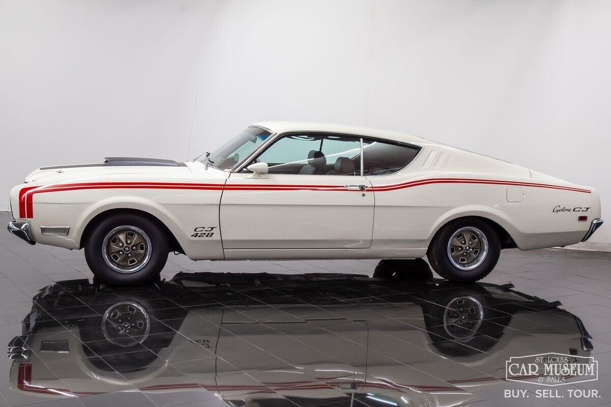 Mercury-Cyclone-1969-Fastback-2