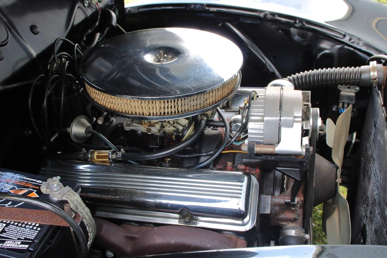 Mercury-Eight-1940-4-Door-11