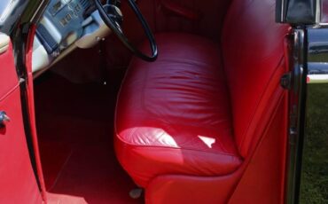 Mercury-Eight-1940-4-Door-14