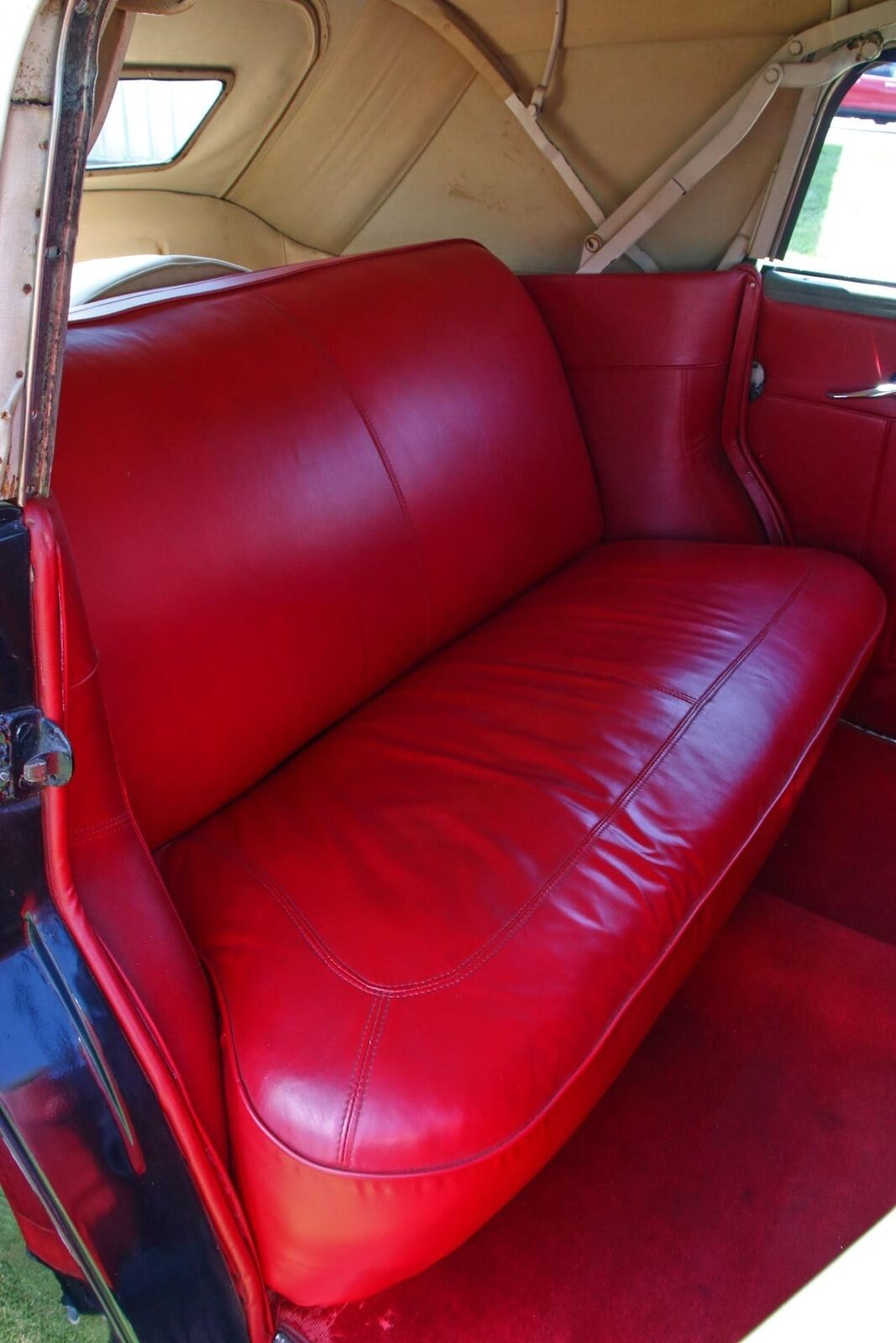 Mercury-Eight-1940-4-Door-18