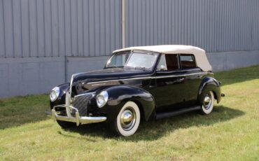 Mercury-Eight-1940-4-Door-19