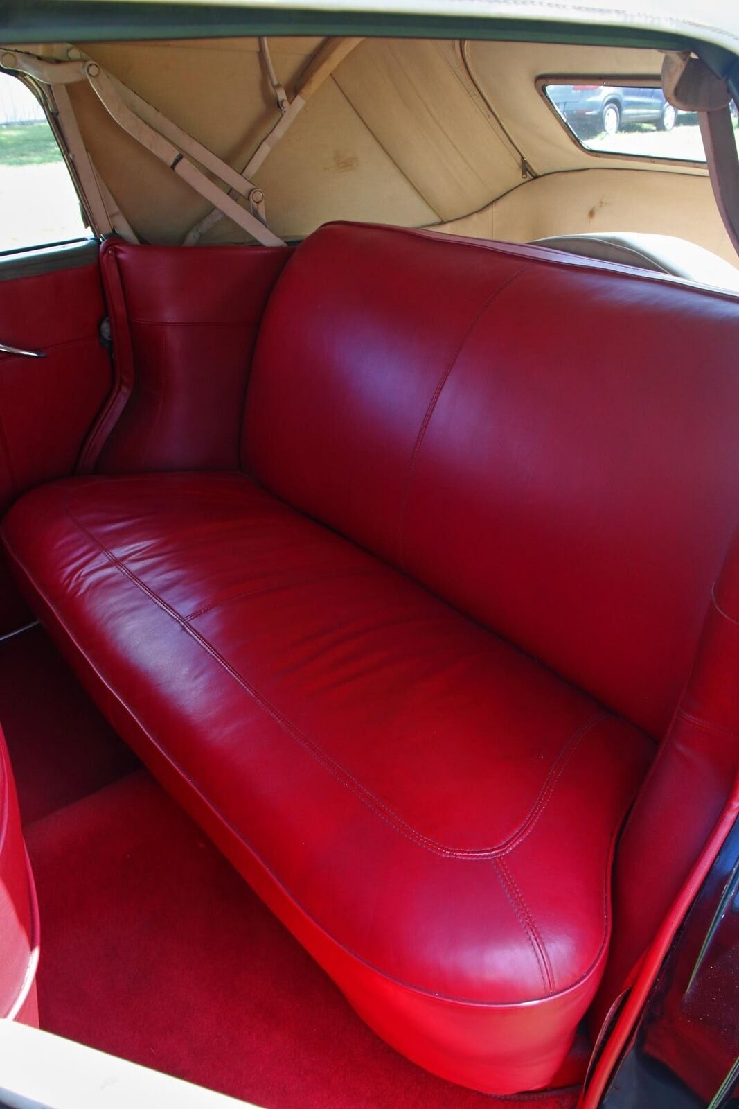 Mercury-Eight-1940-4-Door-25