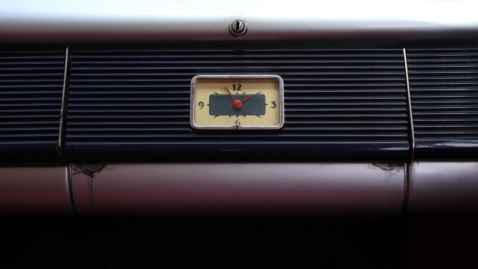 Mercury-Eight-1940-4-Door-26