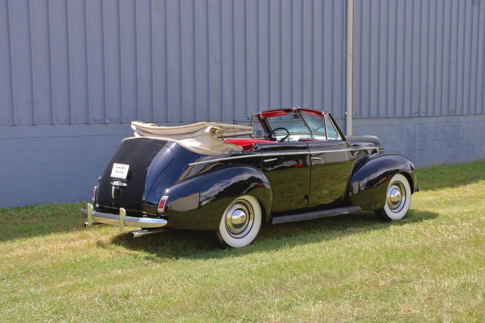 Mercury-Eight-1940-4-Door-5