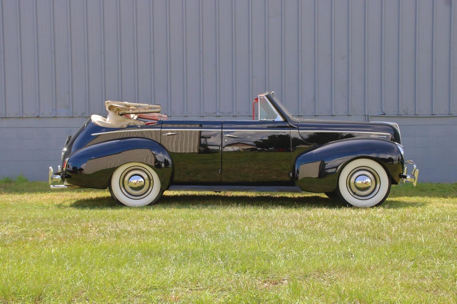 Mercury-Eight-1940-4-Door-6