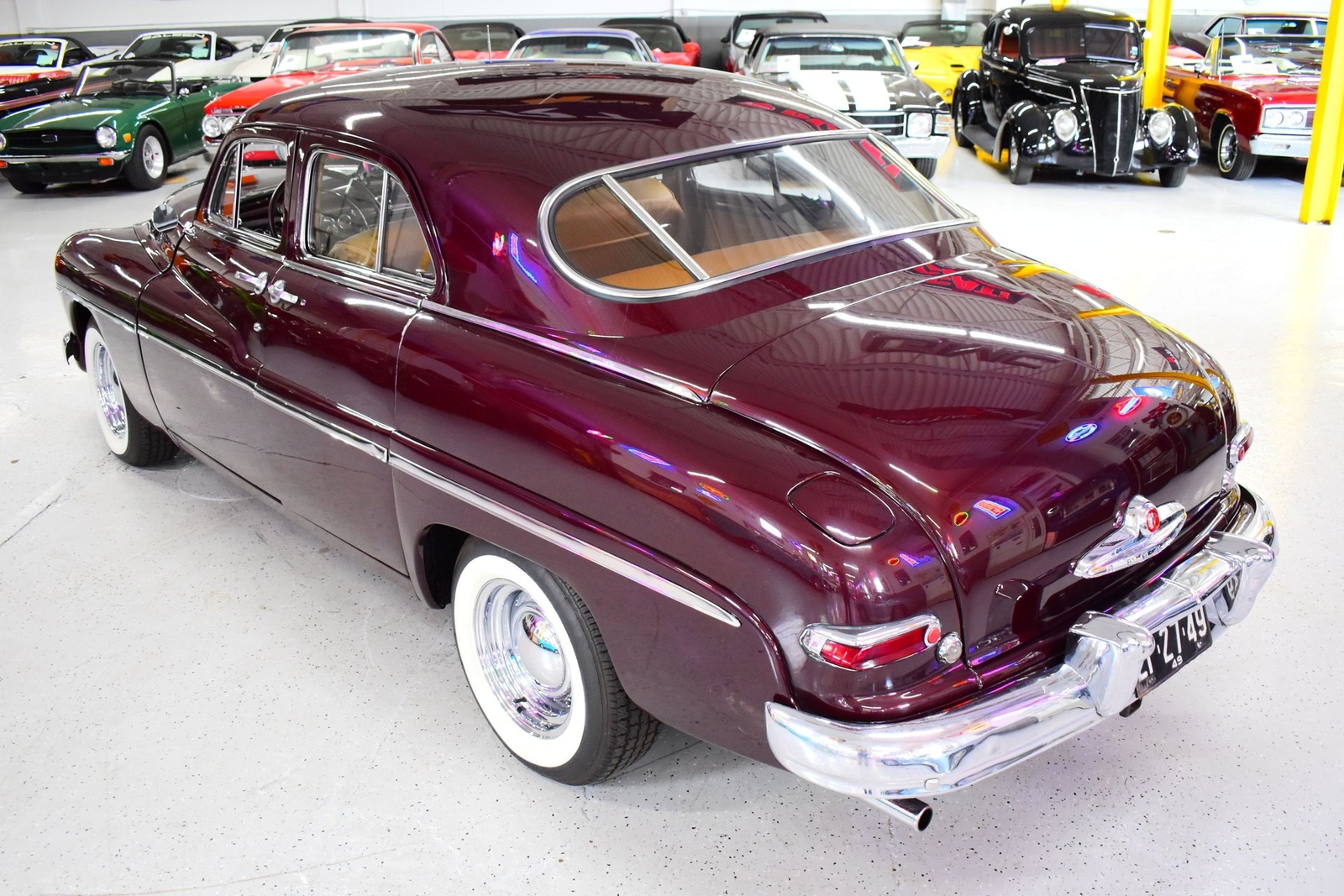 Mercury-Eight-1949-Sedan-17