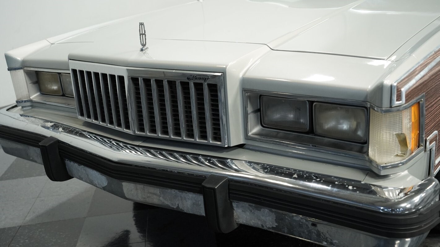 Mercury-Grand-Marquis-1987-Station-Wagon-17