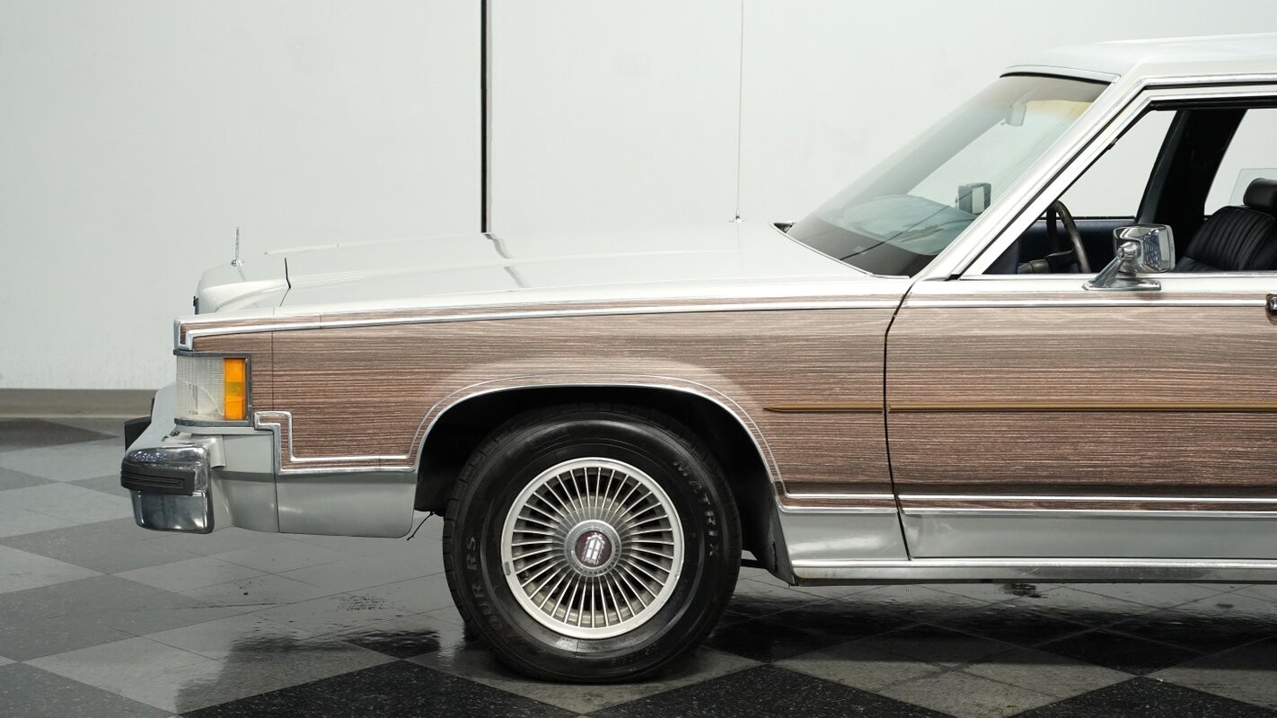 Mercury-Grand-Marquis-1987-Station-Wagon-19