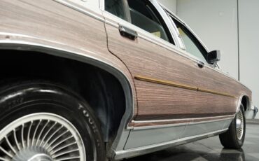 Mercury-Grand-Marquis-1987-Station-Wagon-22