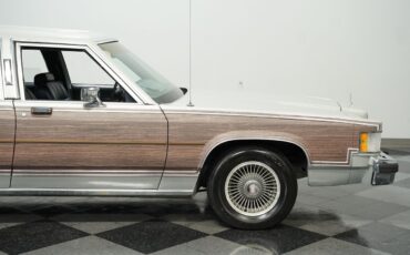 Mercury-Grand-Marquis-1987-Station-Wagon-24
