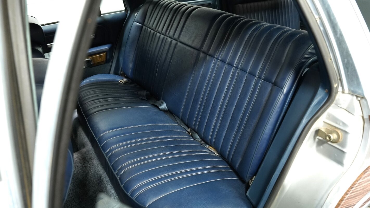 Mercury-Grand-Marquis-1987-Station-Wagon-37