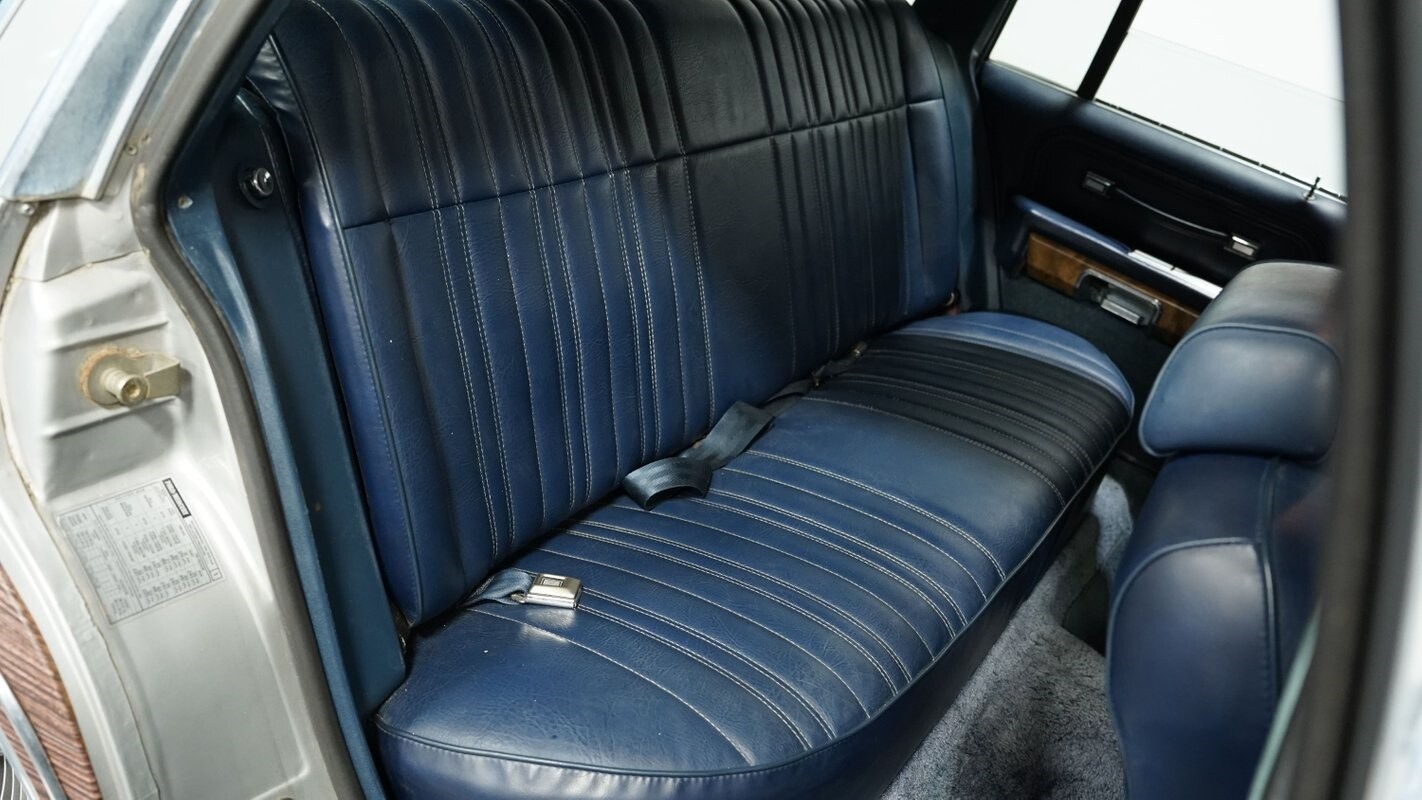 Mercury-Grand-Marquis-1987-Station-Wagon-38