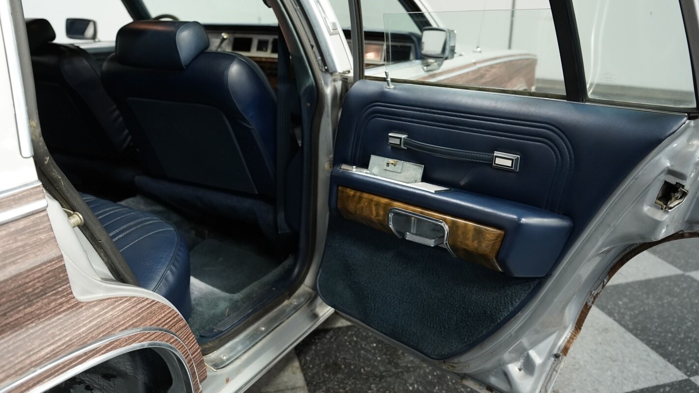 Mercury-Grand-Marquis-1987-Station-Wagon-39