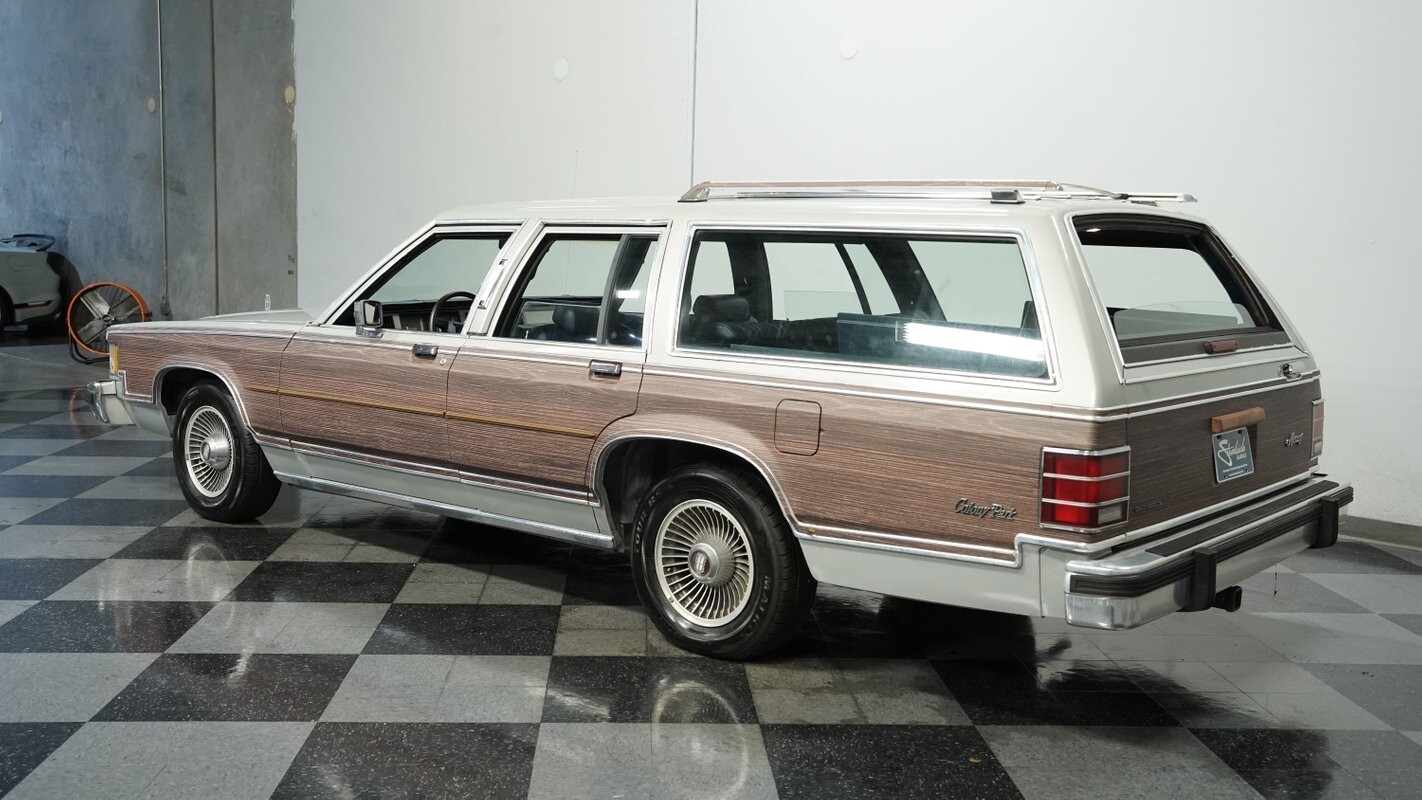 Mercury-Grand-Marquis-1987-Station-Wagon-7