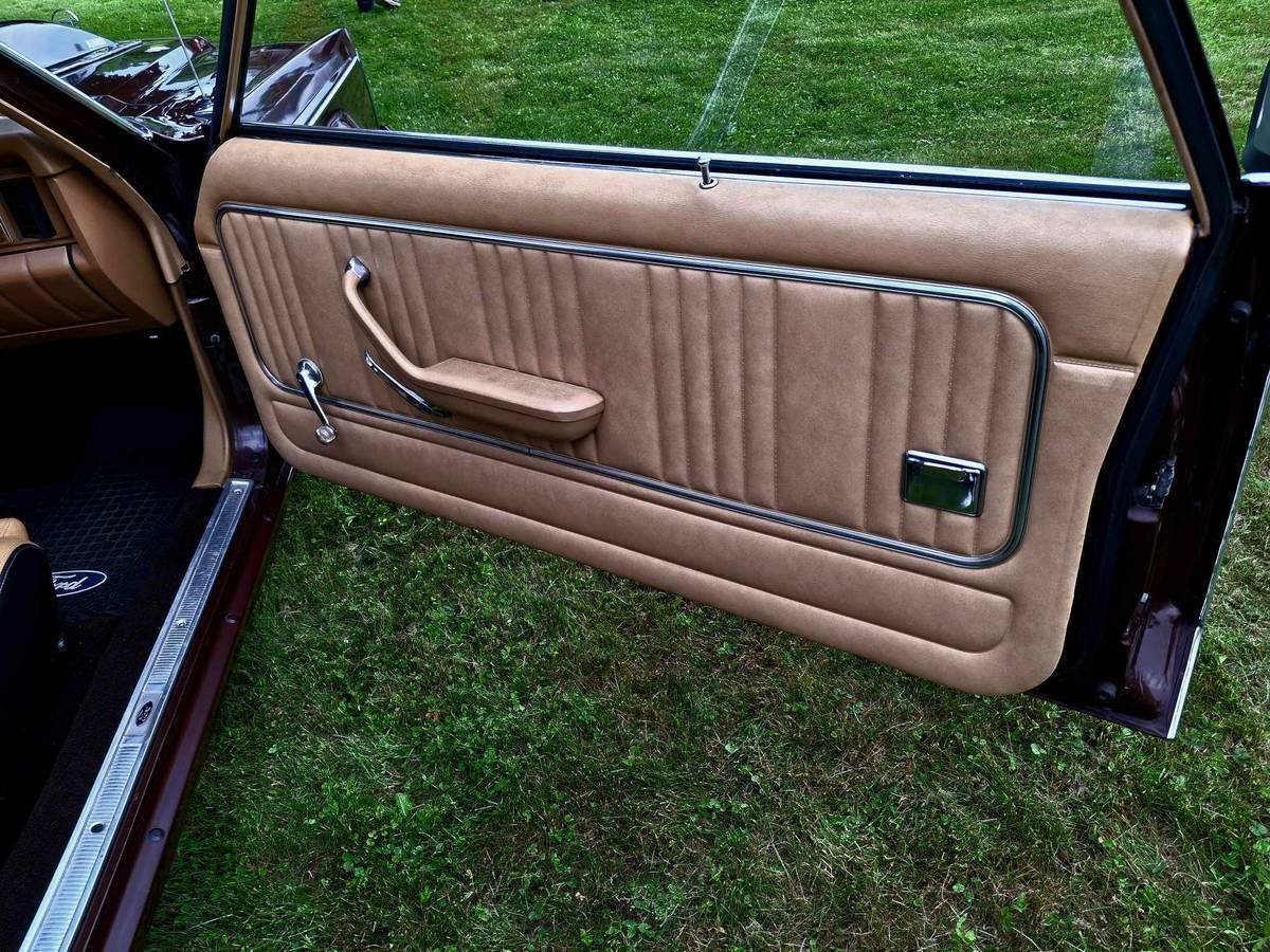Mercury-Monarch-1976-brown-11