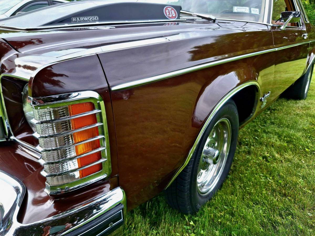 Mercury-Monarch-1976-brown-21