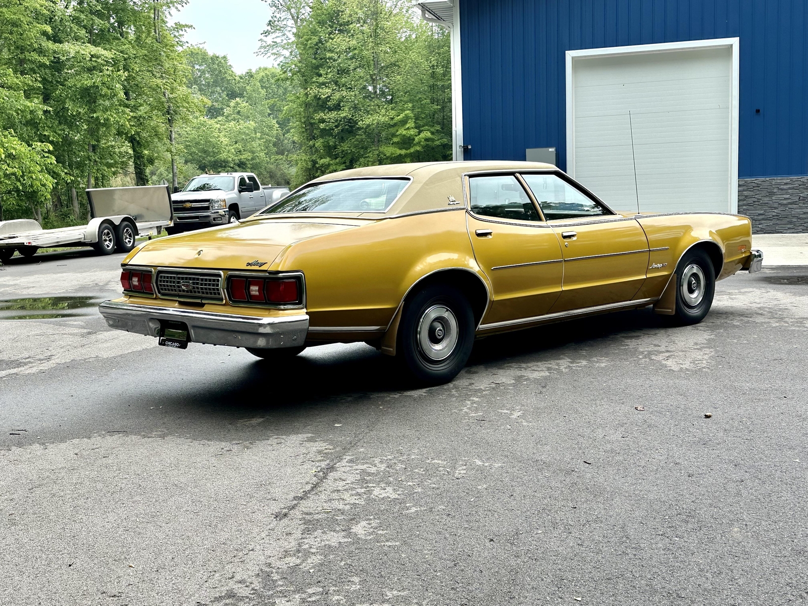 Mercury-Montego-1974-MUSEUM-QUALITY-1-OWNER-12