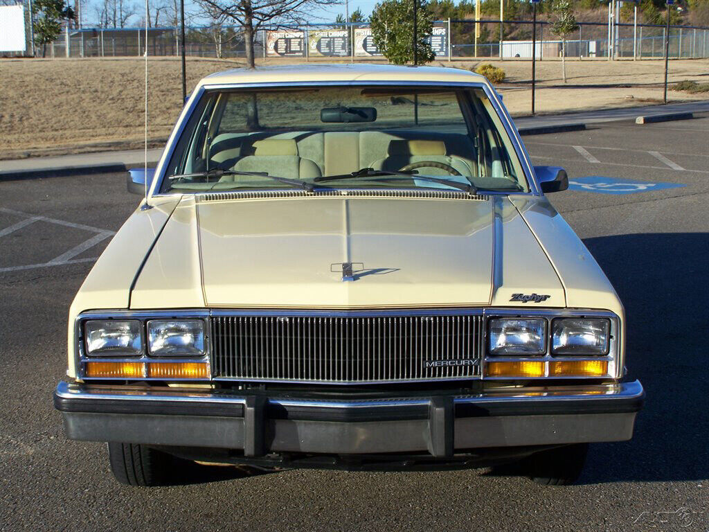 Mercury-Zephyr-1983-Sedan-10
