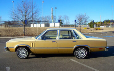 Mercury-Zephyr-1983-Sedan-5