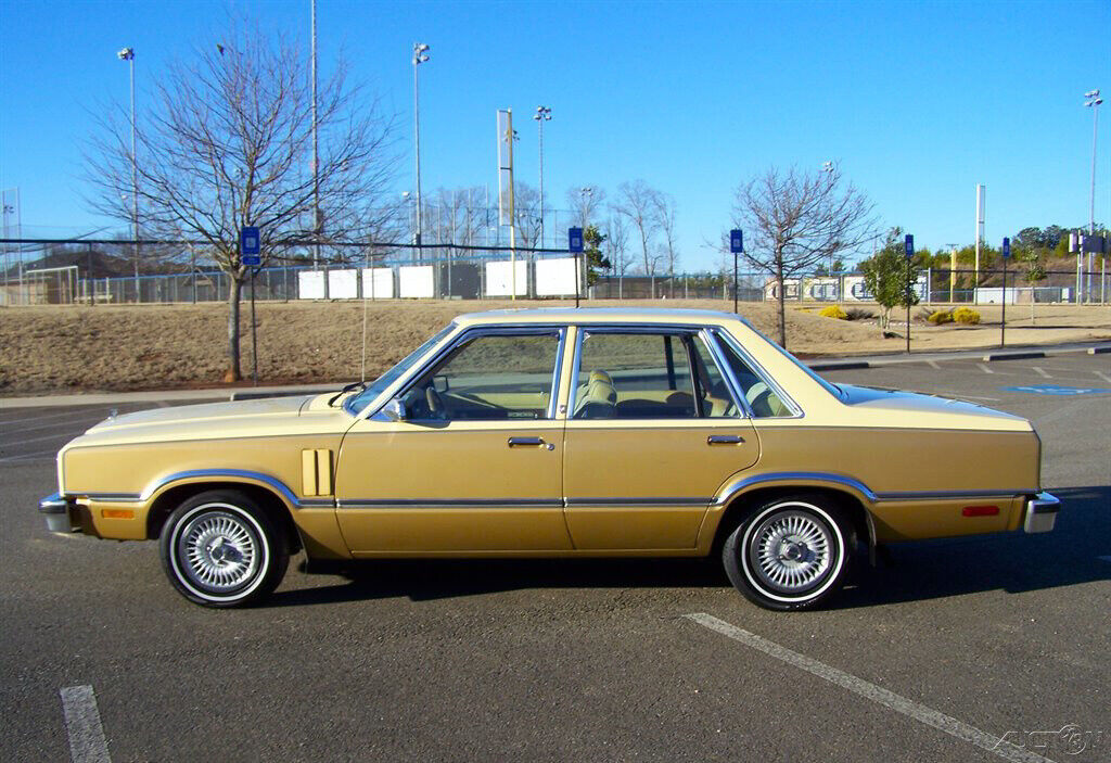 Mercury-Zephyr-1983-Sedan-5