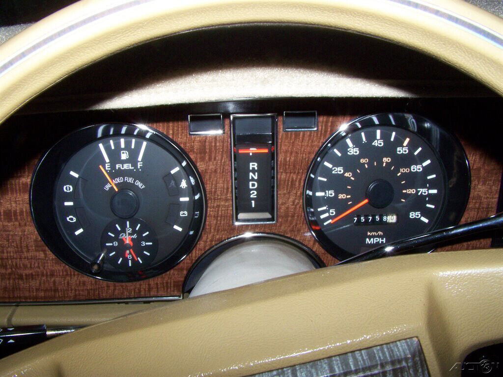 Mercury-Zephyr-1983-Sedan-8