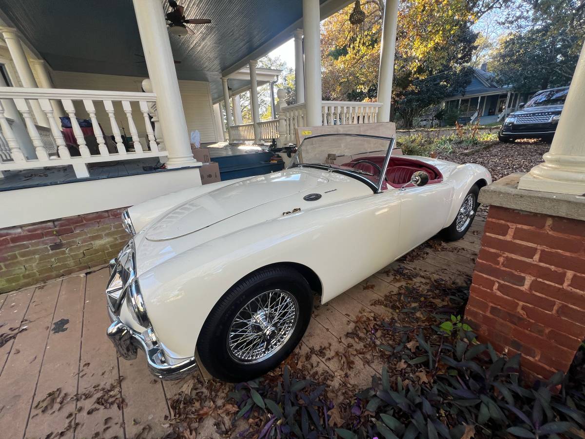 Mg-A-roadster-1962-white-3