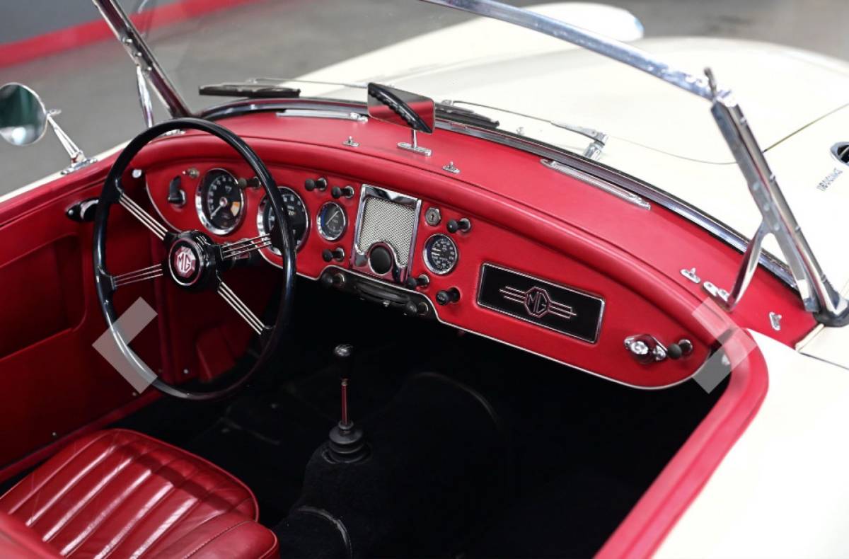 Mg-A-roadster-1962-white-4