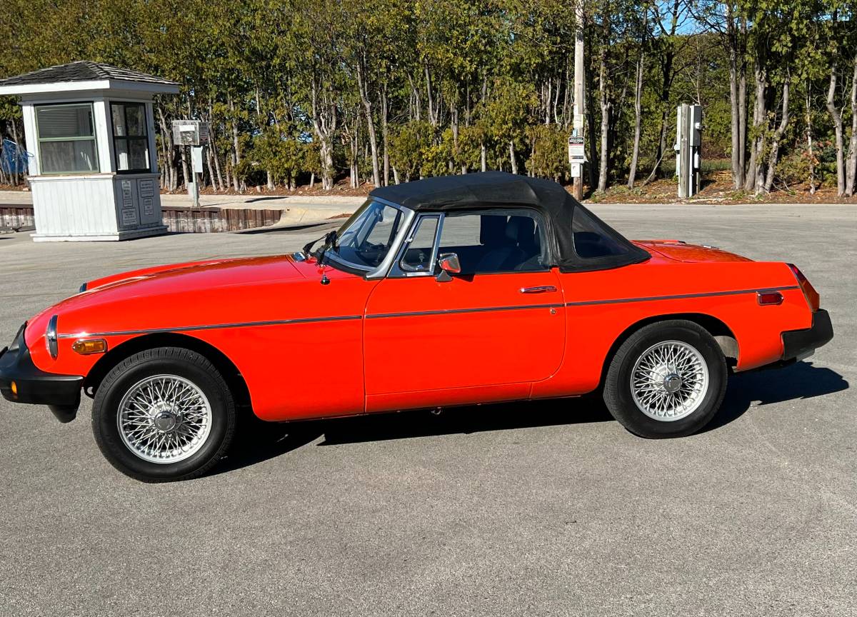 Mg-B-convertible-1980-orange-2
