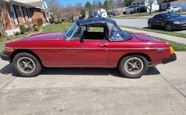 Mg-B-convertible-1980-red-1