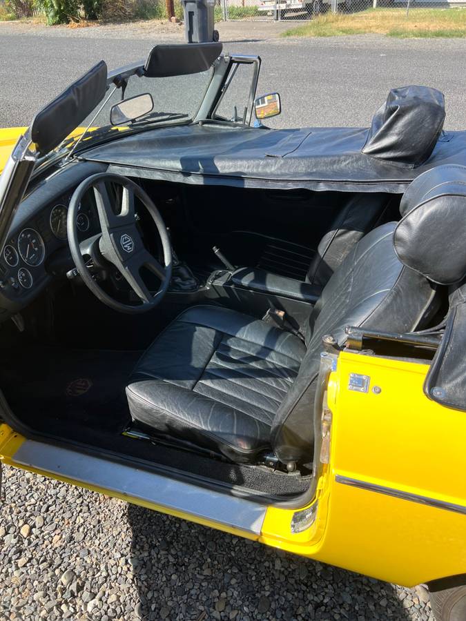 Mg-B-roadster-1979-yellow-1