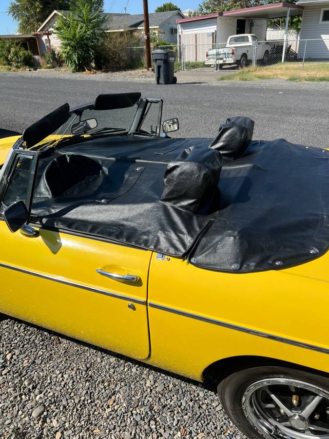 Mg-B-roadster-1979-yellow-3