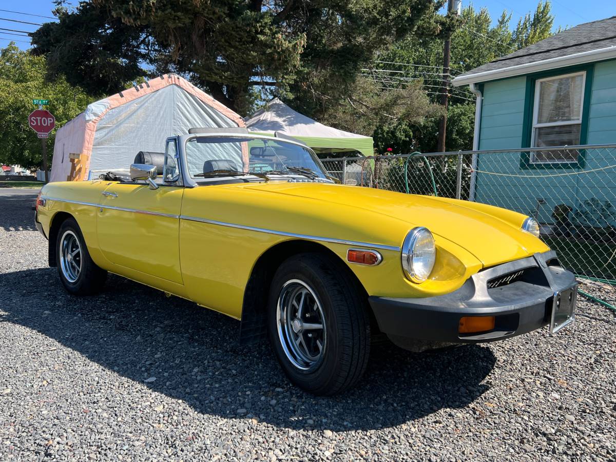 Mg-B-roadster-1979-yellow-5