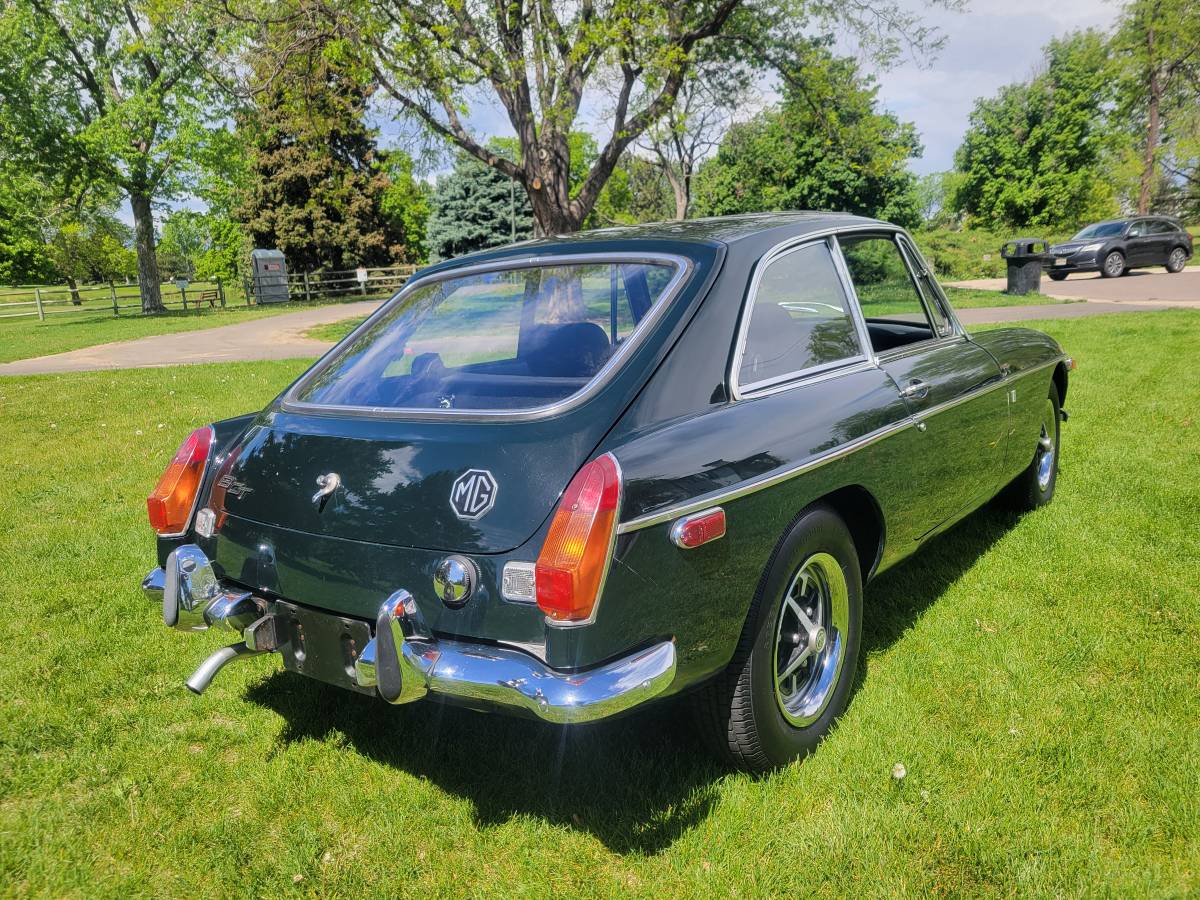 Mg-Gt-1970-green-3