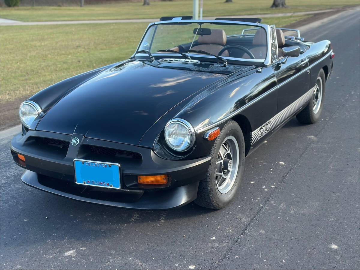 Mg-Mgb-1980-black-1