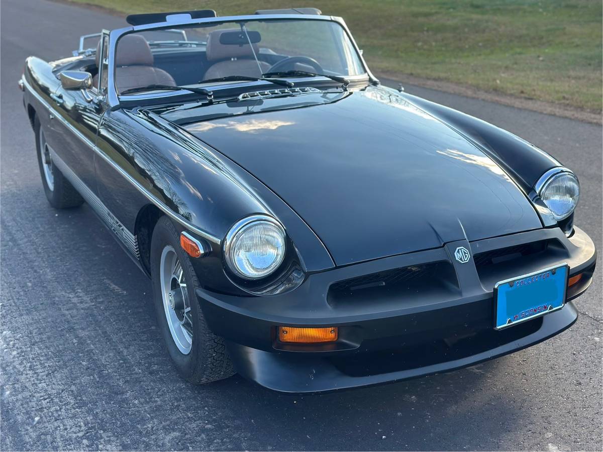 Mg-Mgb-1980-black-2