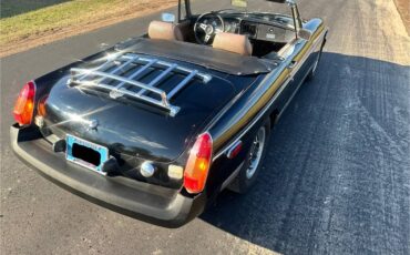 Mg-Mgb-1980-black-7