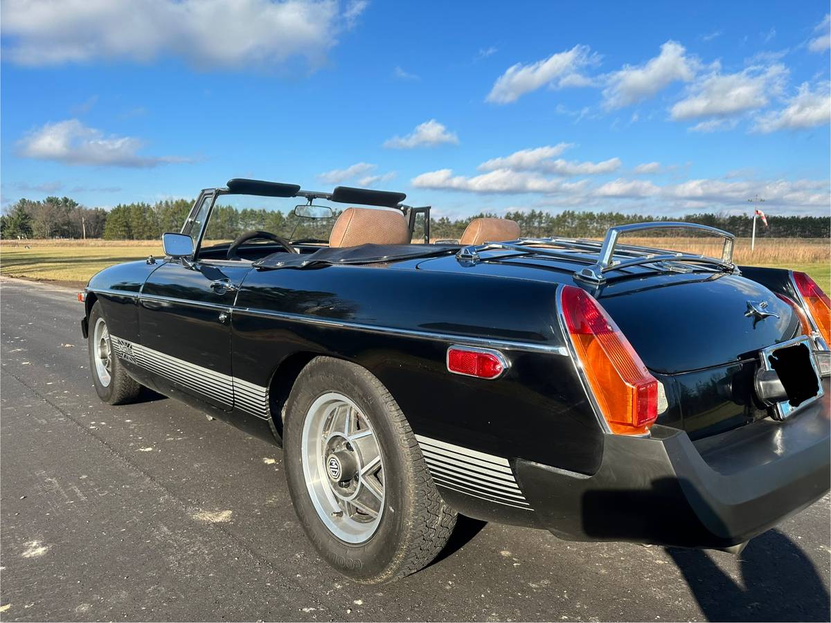 Mg-Mgb-1980-black-8