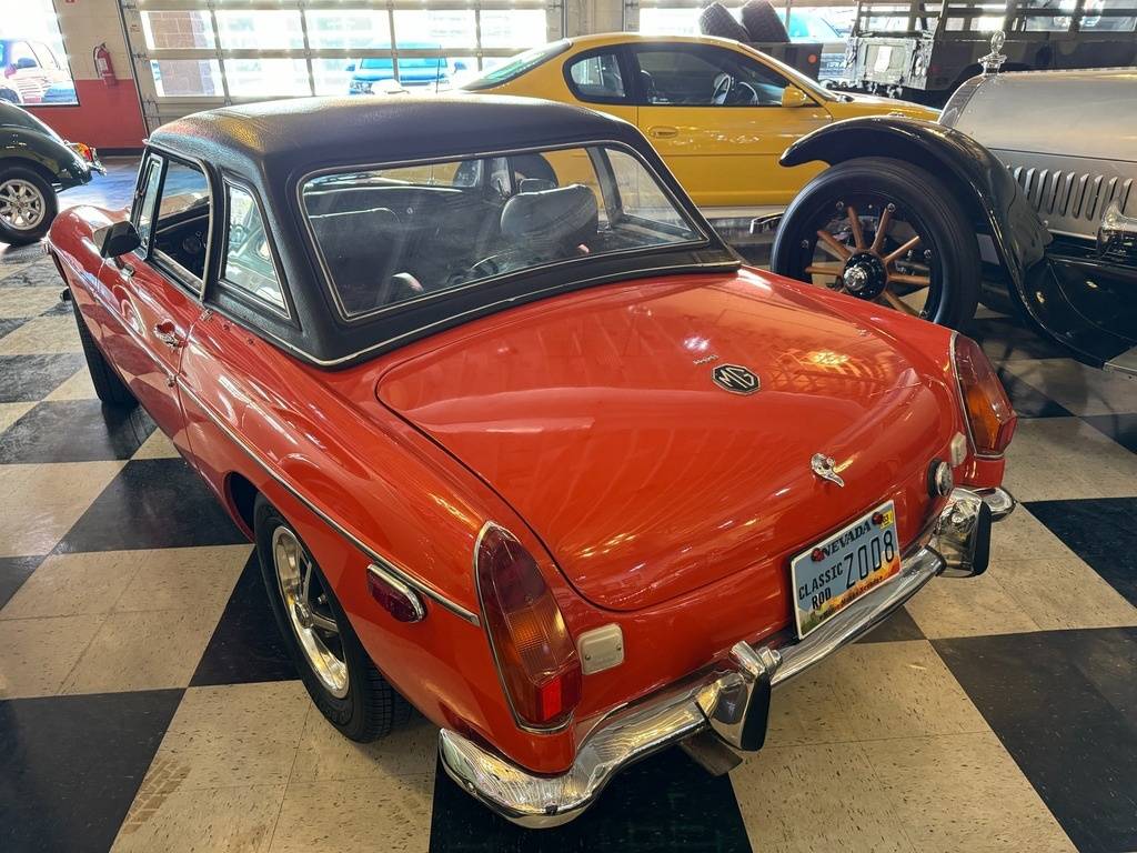 Mg-Mgbiii-1973-red-4