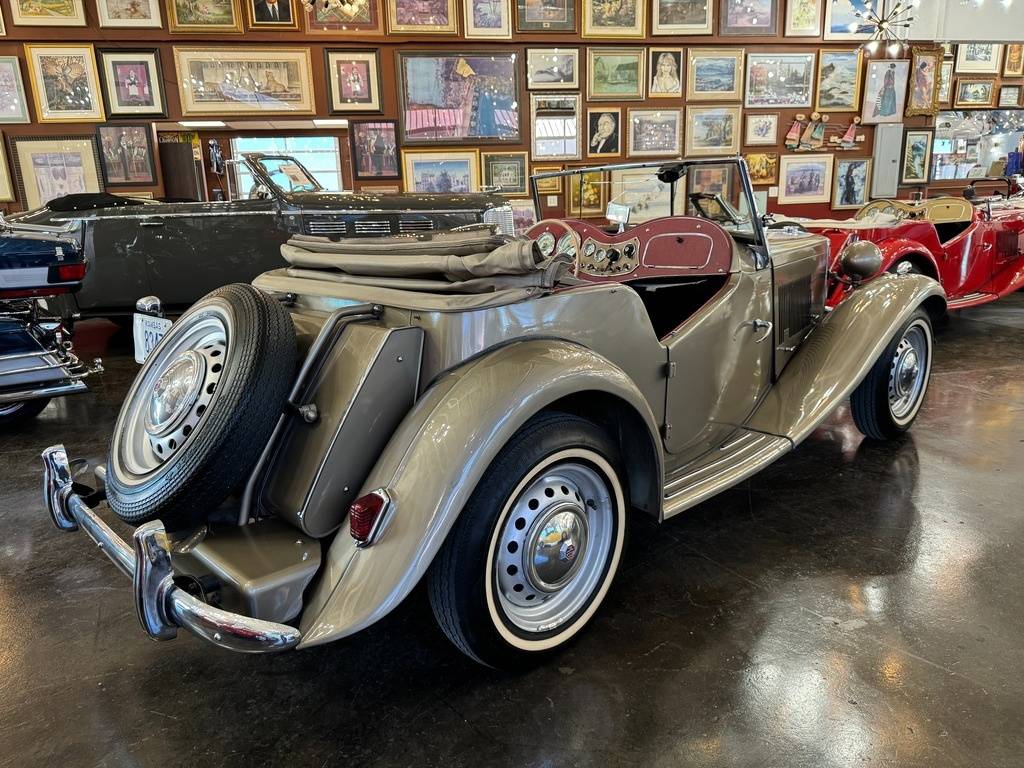 Mg-Td-roadster-1952-grey-2