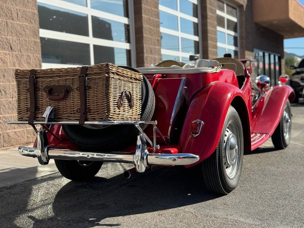 Mg-Td-roadster-1952-red-4