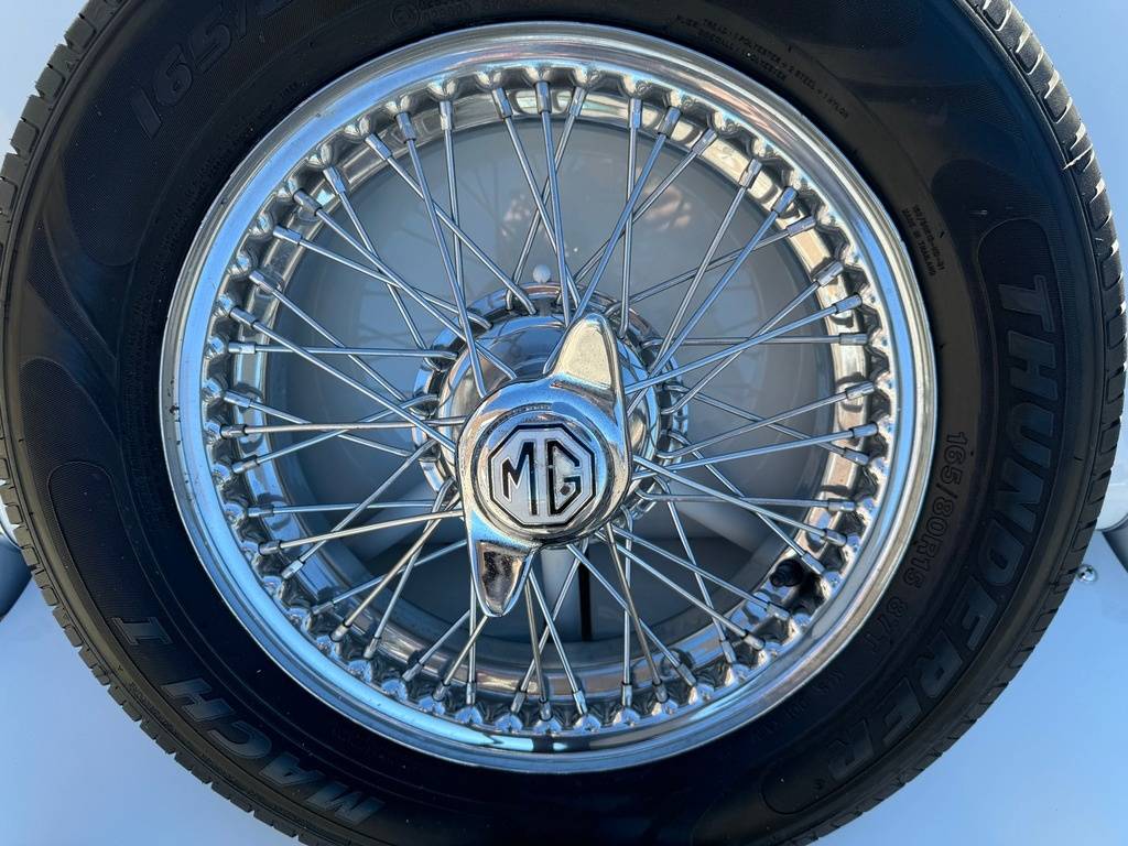 Mg-Tf-roadster-1954-white-18