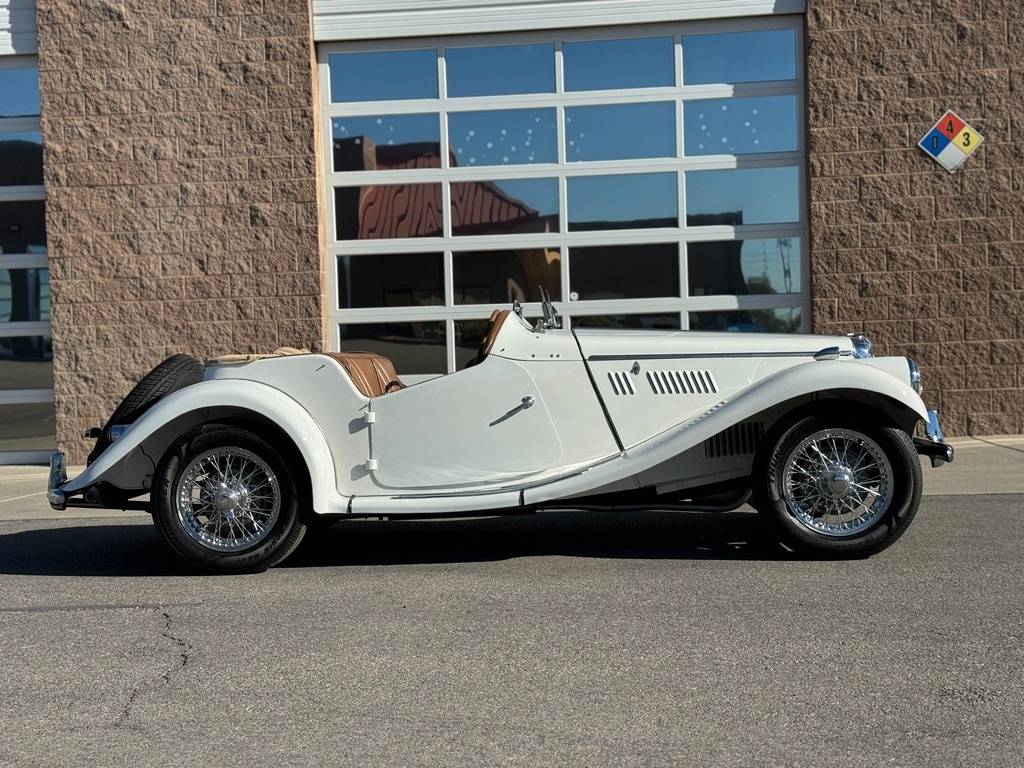 Mg-Tf-roadster-1954-white-23