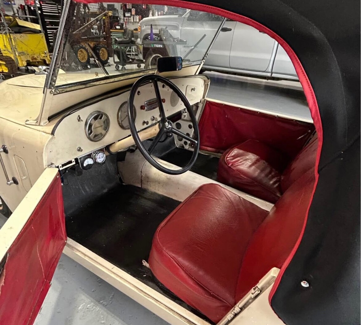 Microcar-Roadster-1952-Convertible-1