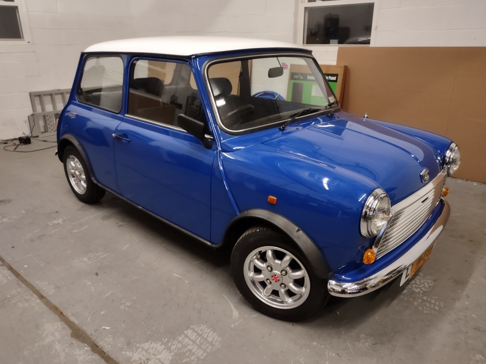 Mini-Classic-Mini-1980-Compact-1