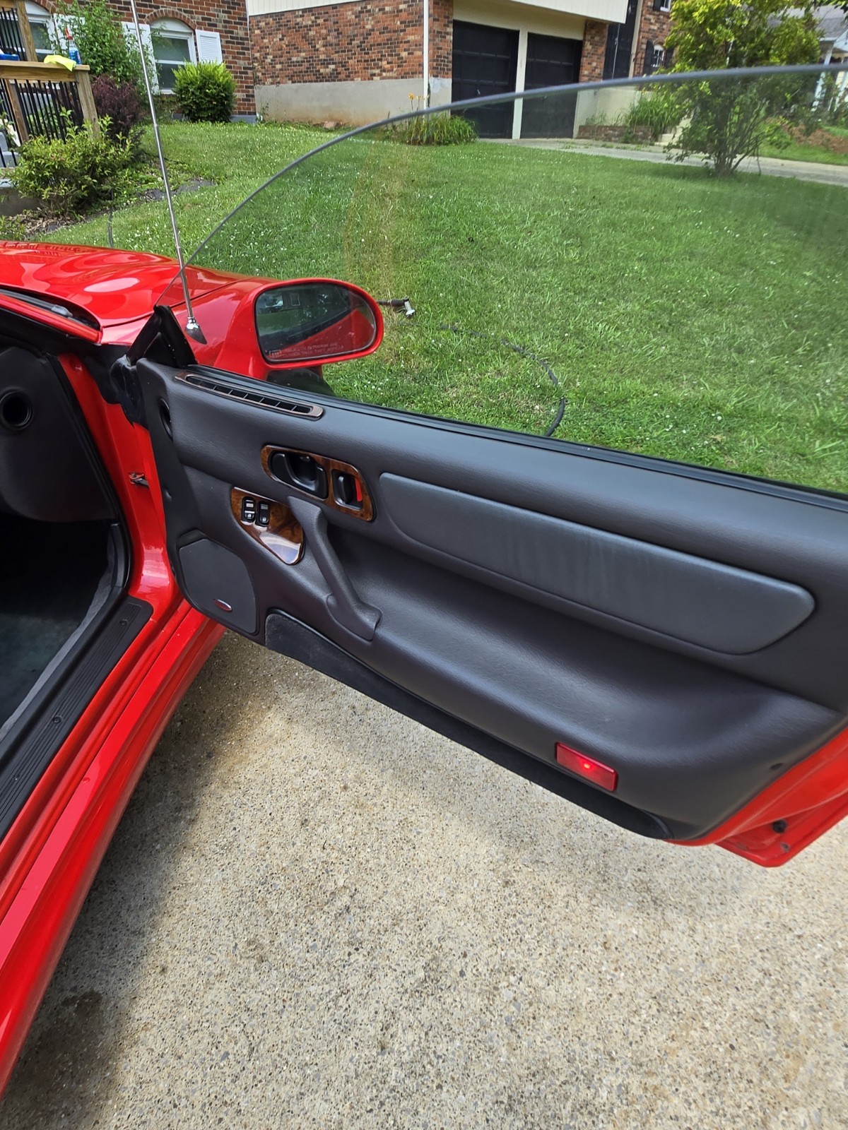 Mitsubishi-3000GT-1995-Hard-Top-Convertible-15
